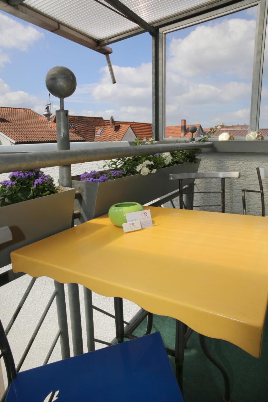 Hotel Zum Weissen Roessel فالدورف المظهر الخارجي الصورة